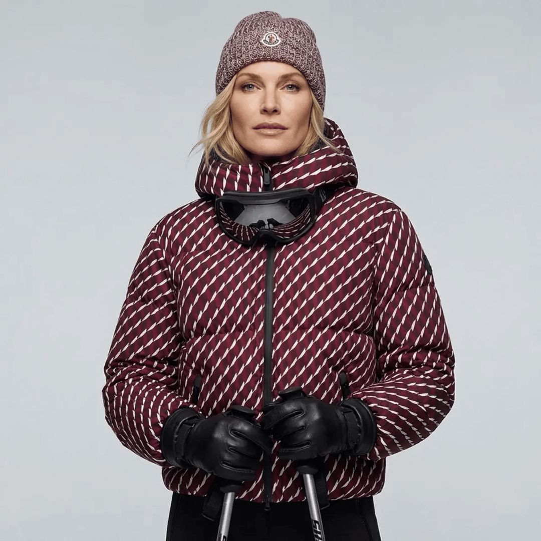 Women's Courchevel ski jacket, close-up of the hood