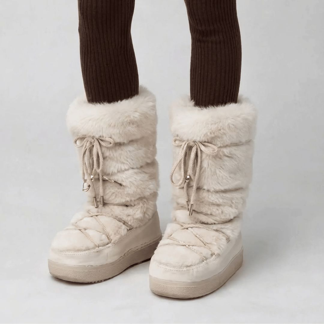 Women's fur lined snow boots, side view