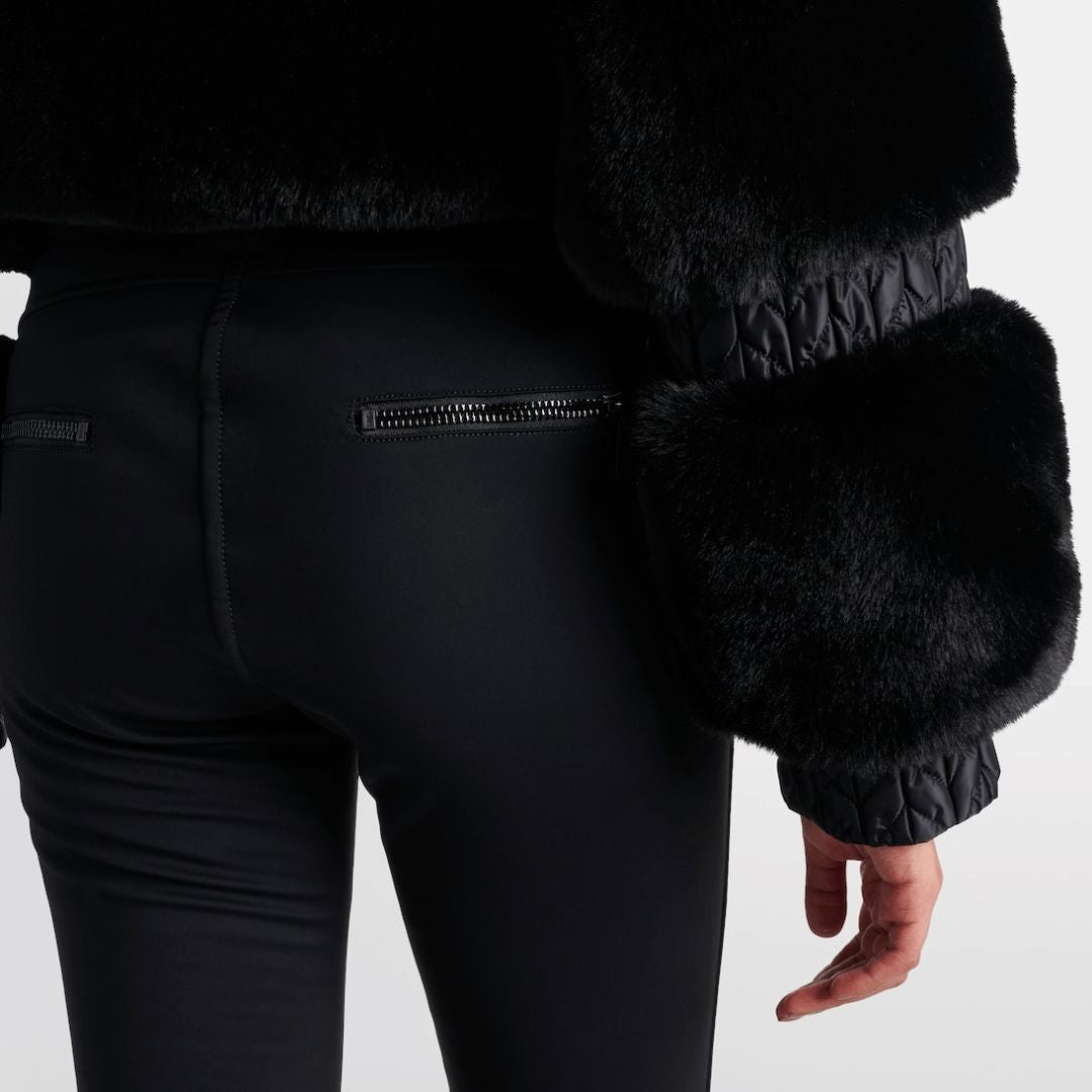Close-up of the plush lining in the women's Aspen ski suit