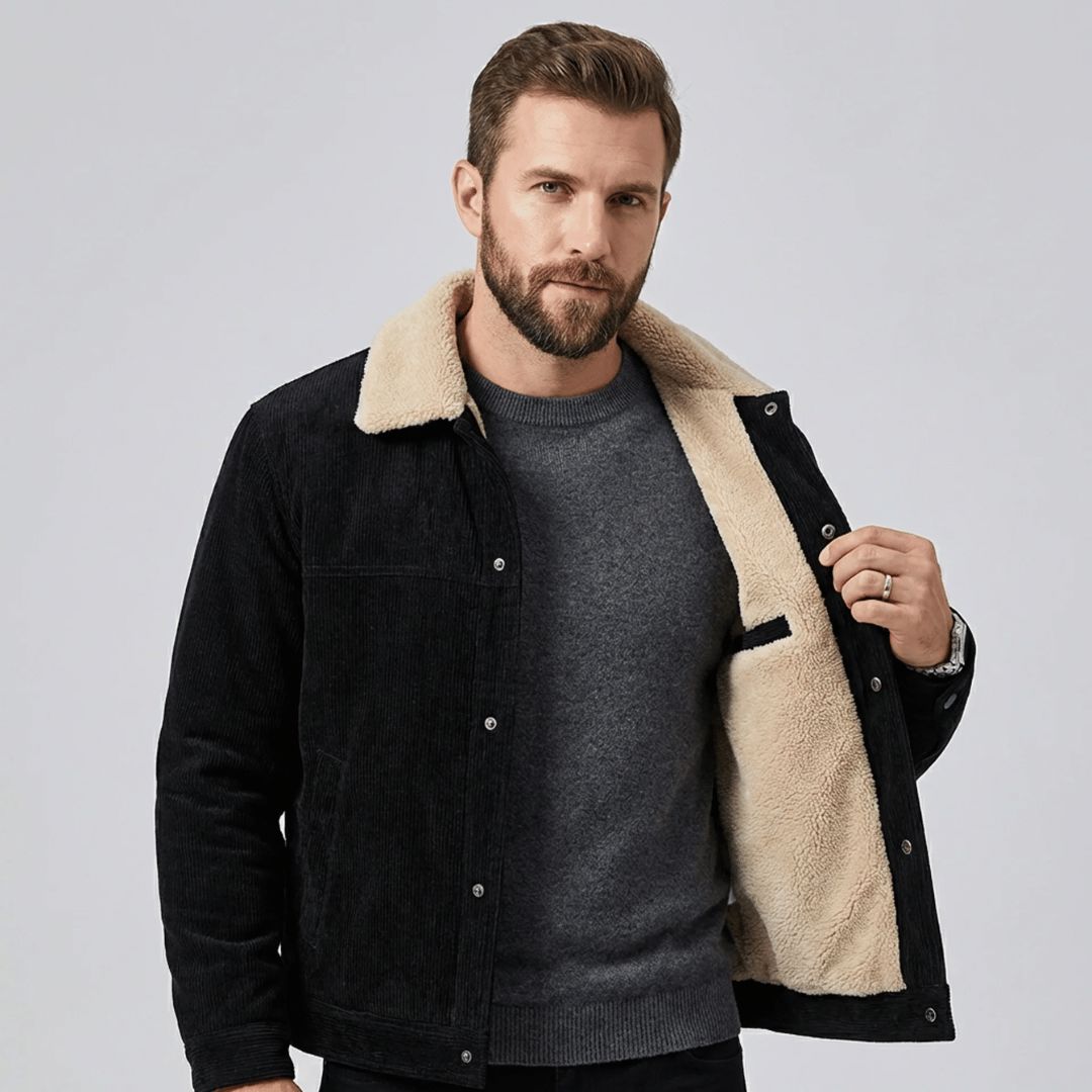 Close-up of the fleece lining in the men's Amsterdam jacket